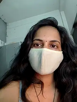 Snapshot of Nehubhabhi26 chatting on January 3, 2025, 8:01 pm Nehubhabhi26 online show from January 3, 2025, 8:01 pm