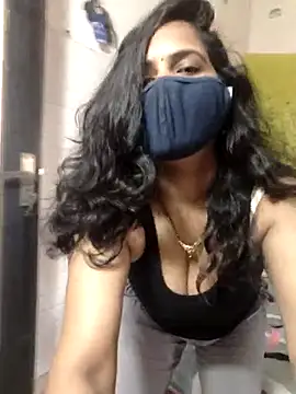 Snapshot of Nehubhabhi26 chatting on October 25, 2025, 5:04 am Nehubhabhi26 online show from October 25, 2025, 5:04 am