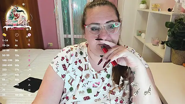 Snapshot of lovely_adelle chatting on December 26, 2024, 2:48 pm lovely adelle online show from December 26, 2024, 2:48 pm