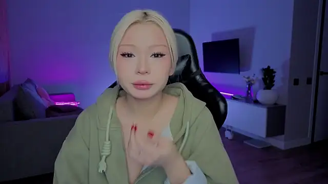 RileyMee online show from December 20, 2025, 1:02 am