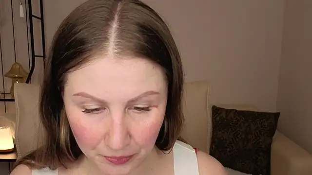 Snapshot of Helens_love chatting on April 21, 2026, 9:15 am Helens love online show from April 21, 2026, 9:15 am