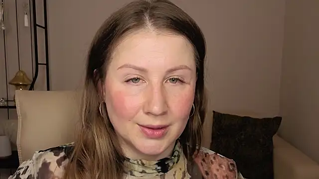 Snapshot of Helens_love chatting on April 23, 2026, 2:35 am Helens love online show from April 23, 2026, 2:35 am