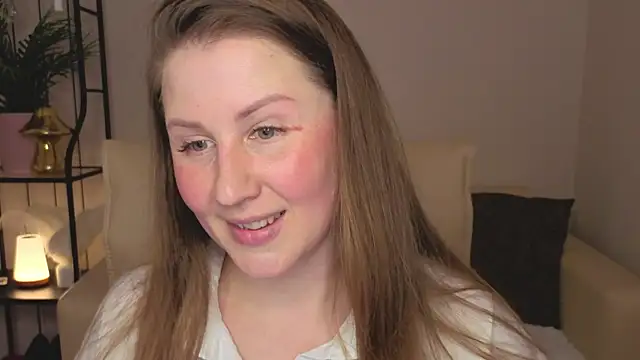 Snapshot of Helens_love chatting on April 27, 2026, 8:56 am Helens love online show from April 27, 2026, 8:56 am