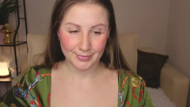 Snapshot of Helens_love chatting on April 28, 2026, 8:41 am Helens love online show from April 28, 2026, 8:41 am