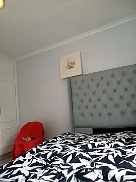 Snapshot of Candy_Love_18 chatting on December 25, 2024, 2:13 pm Candy Love 18 online show from December 25, 2024, 2:13 pm