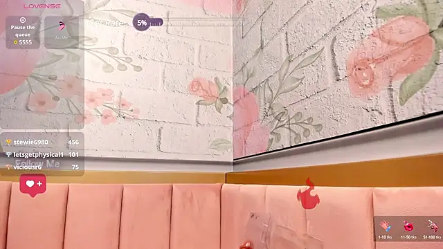 Annie Cute18  online show from January 25, 2025, 6:55 am