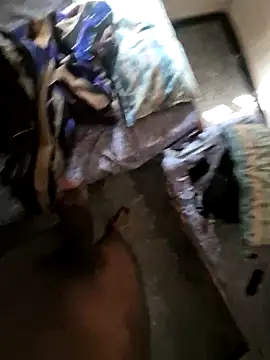 Snapshot of Yours_daddy6728 chatting on November 28, 2025, 4:15 am Yours daddy6728 online show from November 28, 2025, 4:15 am