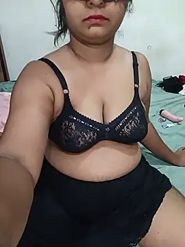 Snapshot of Reesha_99 chatting on July 25, 2026, 4:59 pm Reesha 99 online show from July 25, 2026, 4:59 pm