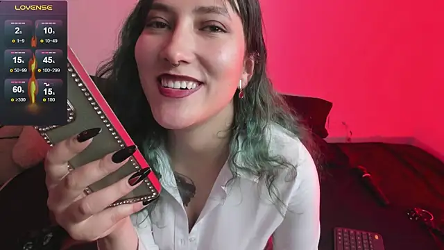 Snapshot of hitomi_arata chatting on February 9, 2025, 12:06 am hitomi arata online show from February 9, 2025, 12:06 am