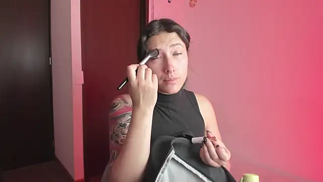 Snapshot of hitomi_arata chatting on February 24, 2025, 7:30 pm hitomi arata online show from February 24, 2025, 7:30 pm