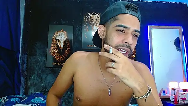 ryanse hot online show from October 31, 2025, 7:37 pm