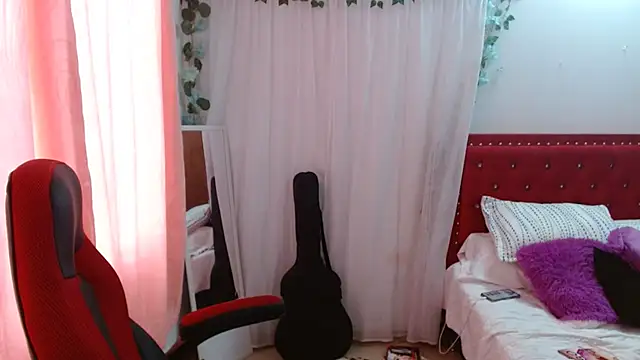 helenca43 online show from October 31, 2025, 12:50 pm