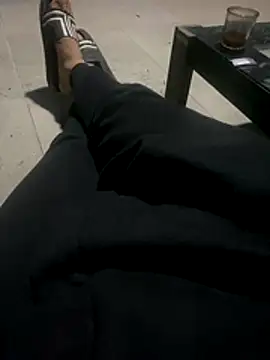 Snapshot of YawlingJingoist chatting on December 14, 2025, 10:14 pm YawlingJingoist online show from December 14, 2025, 10:14 pm