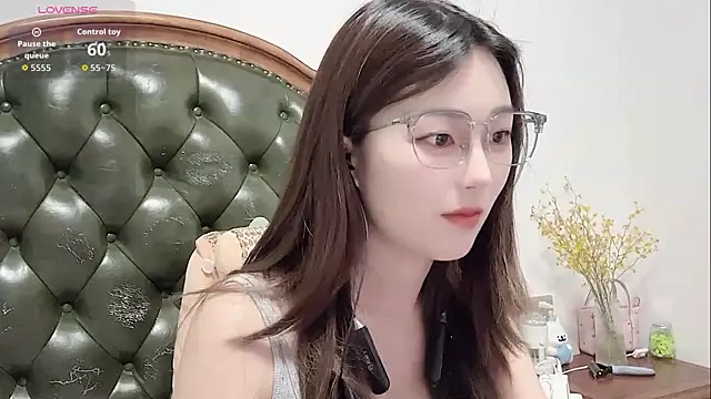 Sweet-Angel999 online show from July 10, 2026, 2:52 pm