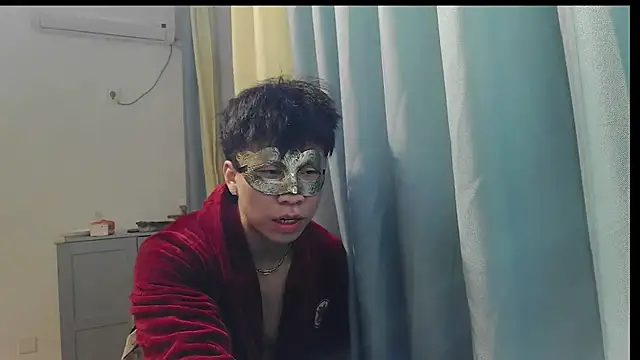 shuai321 online show from March 4, 2025, 1:49 pm