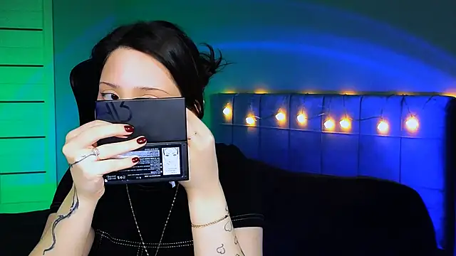 Stacy Gonzales  online show from December 12, 2024, 6:14 am