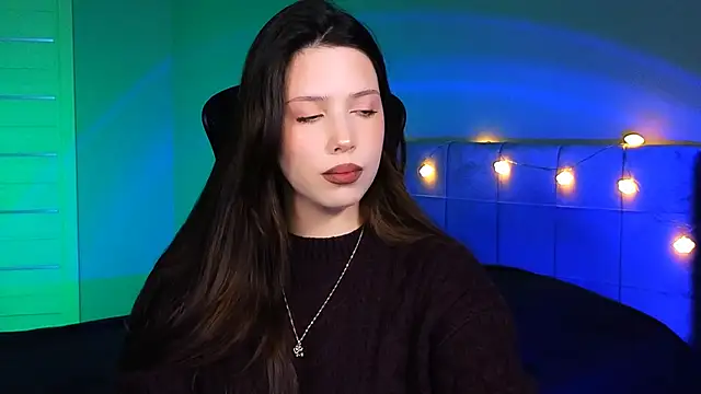 Stacy Gonzales  online show from February 19, 2025, 9:50 am