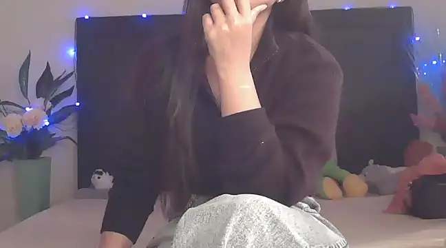 WildRuhi20 online show from March 5, 2025, 11:17 am