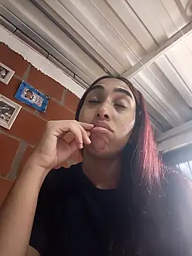 ifeelverywet andhot online show from September 24, 2025, 1:58 pm