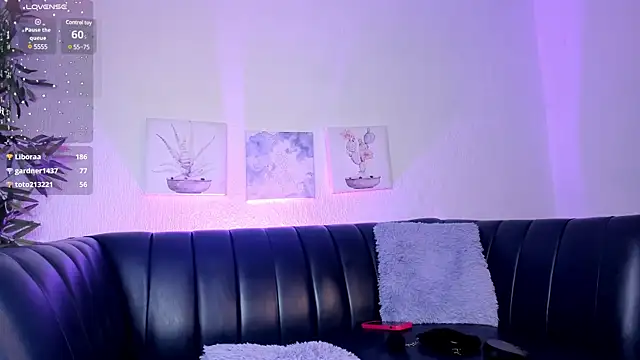 Snapshot of aisha_sakina chatting on February 1, 2025, 1:44 am aisha sakina online show from February 1, 2025, 1:44 am