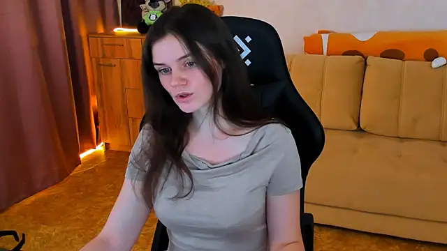 Snapshot of Lora_Cain chatting on December 7, 2024, 1:51 pm Lora Cain online show from December 7, 2024, 1:51 pm