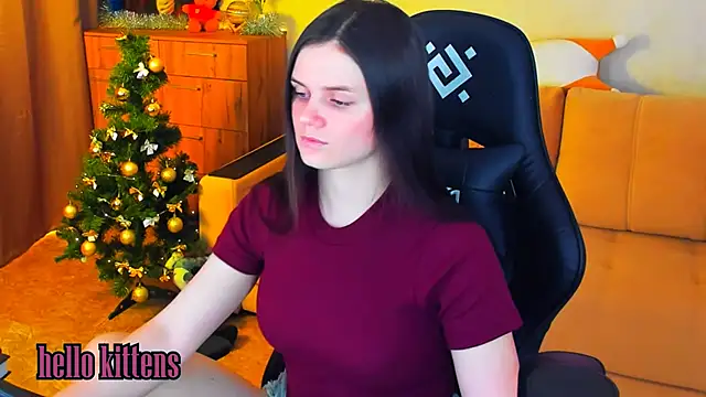 Snapshot of Lora_Cain chatting on December 20, 2024, 2:05 pm Lora Cain online show from December 20, 2024, 2:05 pm