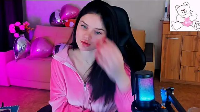 Snapshot of Lora_Cain chatting on February 22, 2025, 1:57 pm Lora Cain online show from February 22, 2025, 1:57 pm