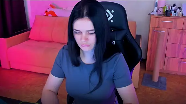 Snapshot of Lora_Cain chatting on March 11, 2025, 1:01 pm Lora Cain online show from March 11, 2025, 1:01 pm