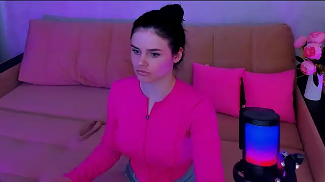 Snapshot of Lora_Cain chatting on March 15, 2025, 12:45 pm Lora Cain online show from March 15, 2025, 12:45 pm