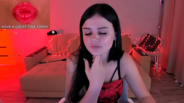 Snapshot of Lora_Cain chatting on September 23, 2025, 12:30 pm Lora Cain online show from September 23, 2025, 12:30 pm