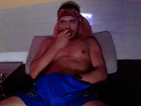 Snapshot of thesummerboy chatting on January 19, 2025, 3:32 pm thesummerboy online show from January 19, 2025, 3:32 pm