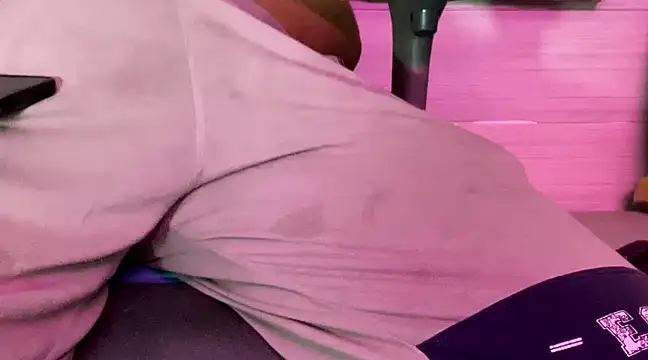 Snapshot of thesummerboy chatting on February 19, 2025, 1:50 pm thesummerboy online show from February 19, 2025, 1:50 pm