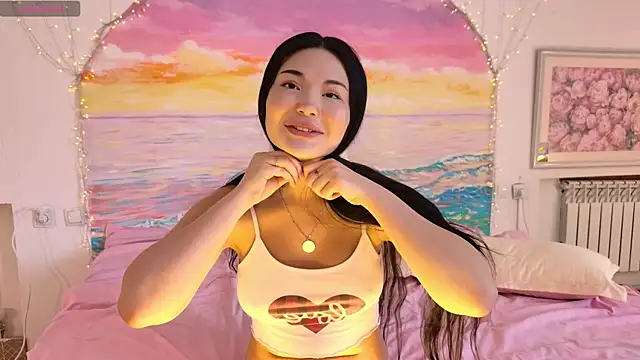 clementinena online show from December 28, 2024, 4:19 am