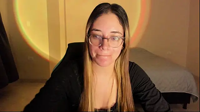 atenas 05  online show from October 25, 2025, 9:28 am