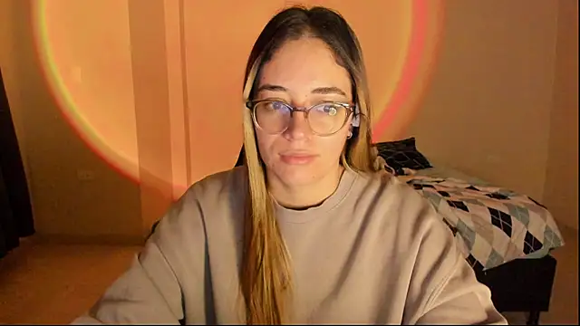 atenas 05  online show from November 1, 2025, 9:44 am