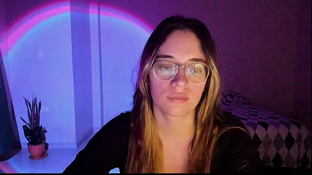 atenas 05  online show from November 23, 2025, 9:31 am