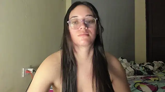 Snapshot of atenas_05_ chatting on June 12, 2026, 9:30 am atenas 05 online show from June 12, 2026, 9:30 am