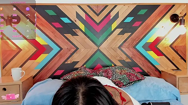 Snapshot of NaiirobiSwan chatting on November 6, 2025, 7:48 pm NaiirobiSwan online show from November 6, 2025, 7:48 pm