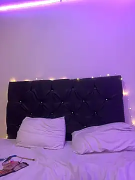 alisson carolina73 online show from December 31, 2024, 11:17 pm