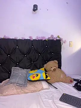 alisson carolina73 online show from March 23, 2025, 12:58 am