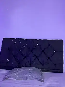 alisson carolina73 online show from March 21, 2026, 12:59 am