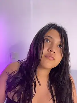 Snapshot of alisson_carolina73 chatting on April 25, 2026, 2:03 am alisson carolina73 online show from April 25, 2026, 2:03 am