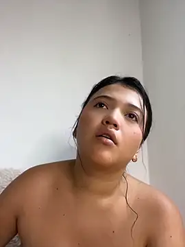 Snapshot of alisson_carolina73 chatting on May 24, 2026, 9:09 pm alisson carolina73 online show from May 24, 2026, 9:09 pm