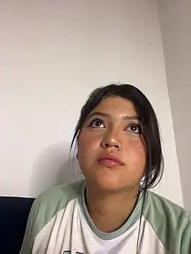 Snapshot of alisson_carolina73 chatting on May 30, 2026, 3:25 am alisson carolina73 online show from May 30, 2026, 3:25 am