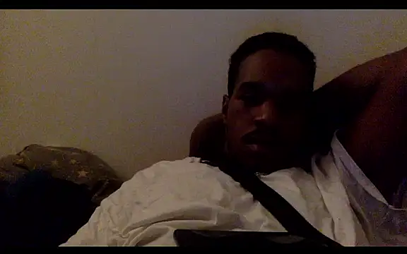 Snapshot of POPAYE972 chatting on November 24, 2025, 5:45 pm POPAYE972 online show from November 24, 2025, 5:45 pm