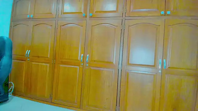 Snapshot of emmakolactro2001 chatting on December 18, 2025, 6:52 am emmakolactro2001 online show from December 18, 2025, 6:52 am