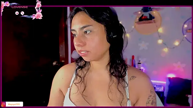 kiki cavilll online show from September 8, 2025, 2:27 pm