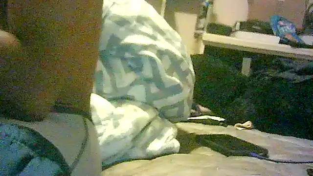 Snapshot of DI4MOND_FIR3 chatting on October 27, 2025, 2:04 am DI4MOND FIR3 online show from October 27, 2025, 2:04 am