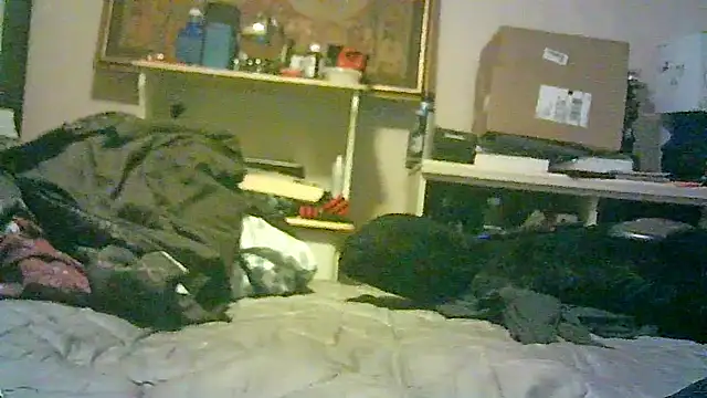 Snapshot of DI4MOND_FIR3 chatting on November 17, 2025, 10:32 am DI4MOND FIR3 online show from November 17, 2025, 10:32 am