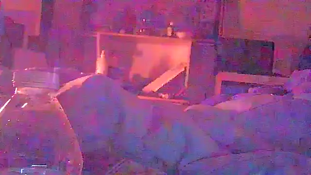 Snapshot of DI4MOND_FIR3 chatting on November 28, 2025, 12:30 pm DI4MOND FIR3 online show from November 28, 2025, 12:30 pm